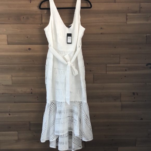 NWT City Chic Sunset Lace Mermaid Maxi Dress in White Size 14 - Picture 3 of 6